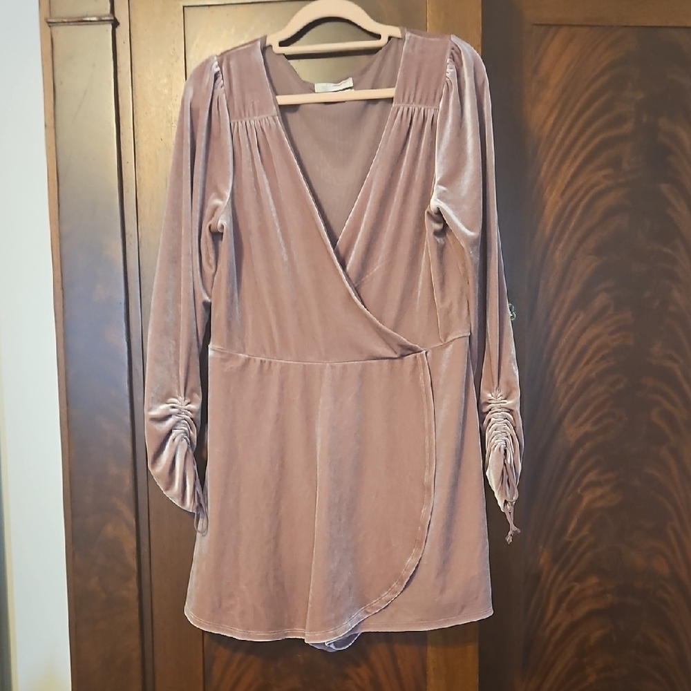 Urban Outfitters - Velour Jumper - Size Large